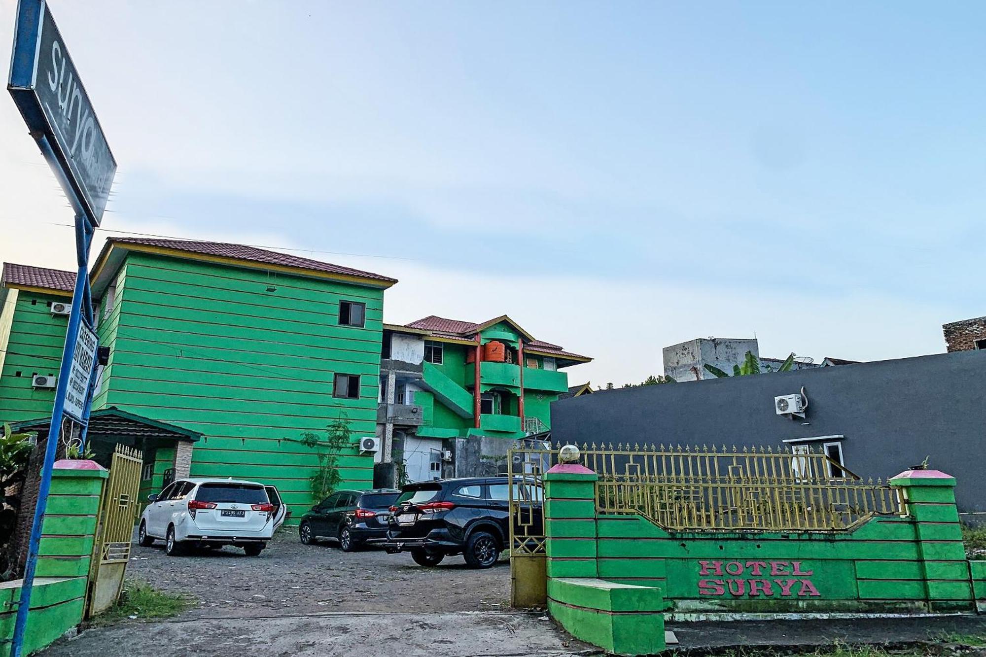 Oyo 91757 Surya Hotelneartaman Anggrek Pkk Watansoppeng Lalabata Экстерьер фото