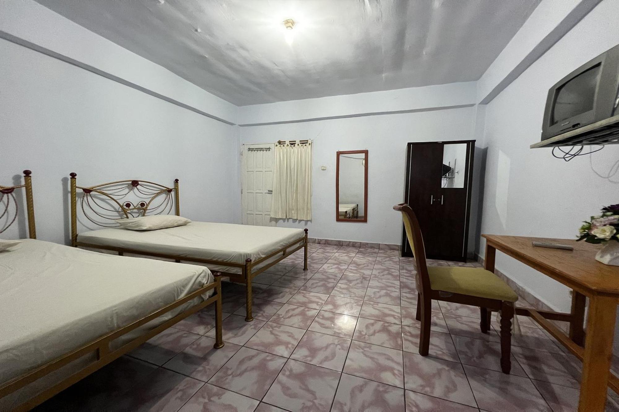 Oyo 91757 Surya Hotelneartaman Anggrek Pkk Watansoppeng Lalabata Экстерьер фото
